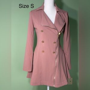 Sophisticated zip up